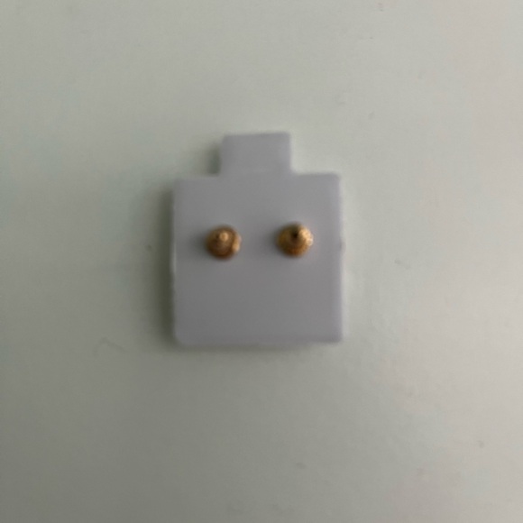 Boutique Faux Mother of Pearl and GoldTone Clover Earrings - Picture 2 of 2